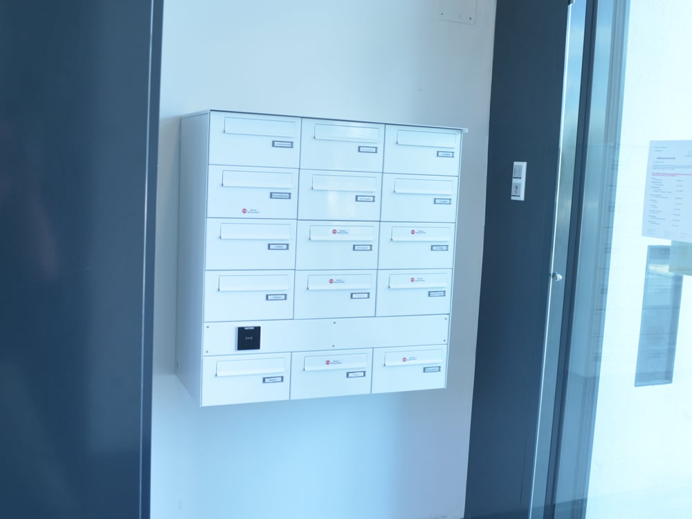 Digitaler Briefkasten mit RFID (behindertengerecht)